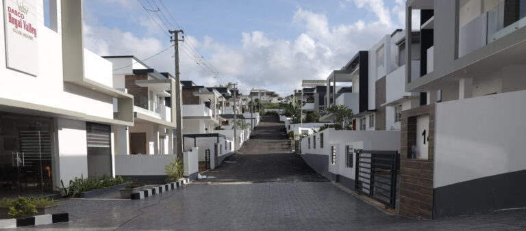 luxury villas in trivandrum